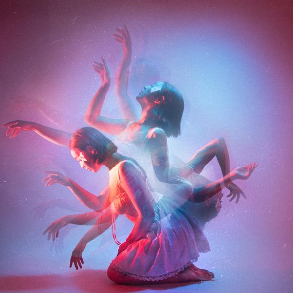 Stylized silhouette of a woman with lines indicating energy flow and inner balance.